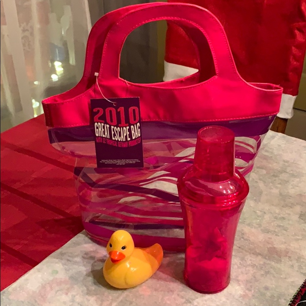 Limited Edition Bag with Drink Shaker& Ducky